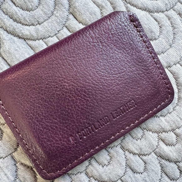 EUC💜Portland Leather LoveBug Wallet Plus Plum - Picture 7 of 11